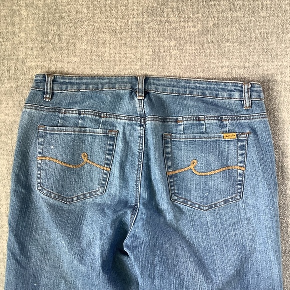 Bill Blass Circular Fit Stretch Bootcut Jeans Sz. 16 - Picture 6 of 7